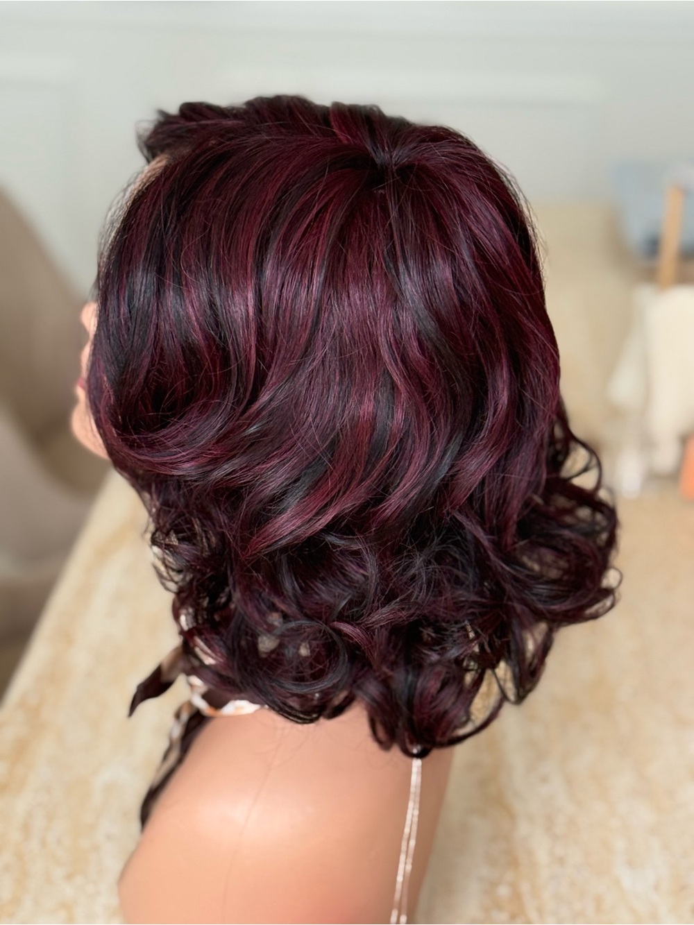 BNWT-Tressallure Casual Curls